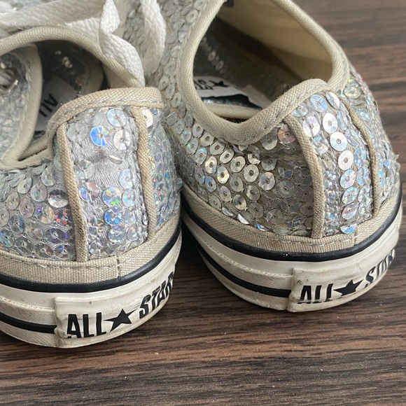 🍋3 for $20🍋 CONVERSE All Star Silver Sequin Low Top Sneakers Size US 7.5 - Picture 4 of 8